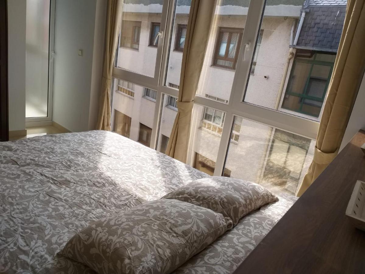 Apartamento En Ribeira Esterno foto